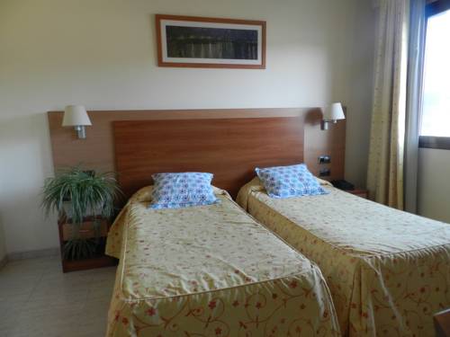 Imagen de la habitación del Hotel Sant Celoni. Foto 8