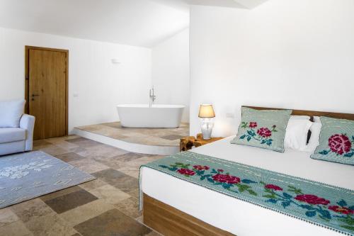 Imagen de la habitación del Hotel Sant Efis. Foto 13