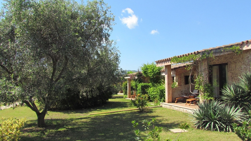 Imagen de los exteriores del Hotel Sant Elmo Beach. Foto 10