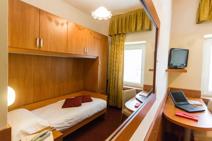 Imagen de la habitación del Hotel Sant Ilario. Foto 5
