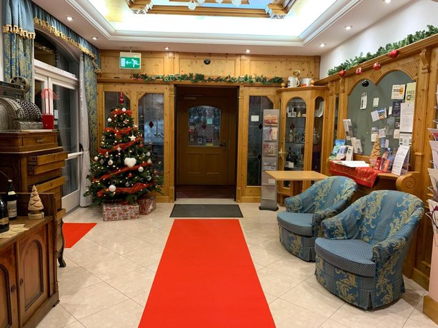 Imagen de los interiores del Hotel Sant Ilario. Foto 18