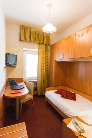 Imagen de la habitación del Hotel Sant Ilario. Foto 10