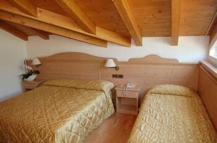 Imagen de la habitación del Hotel Sant Ilario. Foto 12