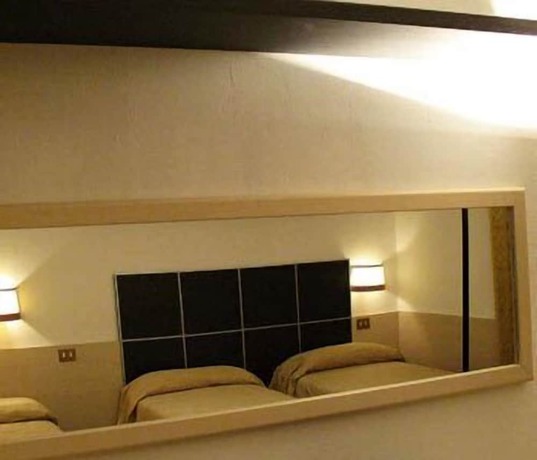 Imagen de la habitación del Hotel Sant Ilario. Foto 15