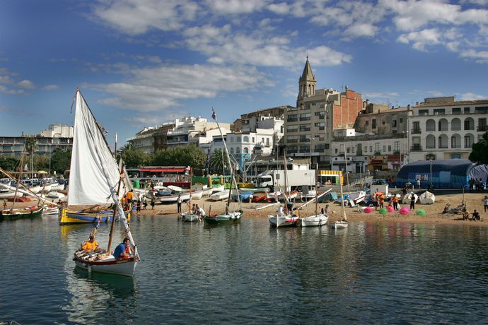 Imagen de los exteriores del Hotel Sant Joan. Foto 13