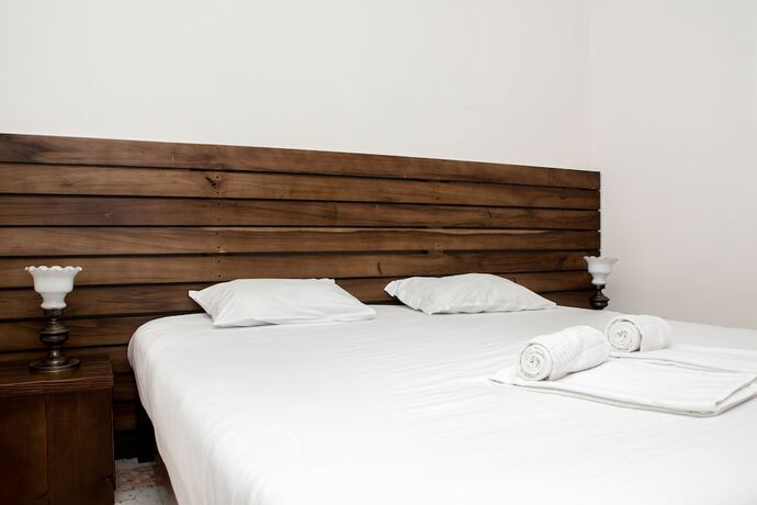 Imagen de la habitación del Hotel Sant Jordi Hostels Lisbon. Foto 19