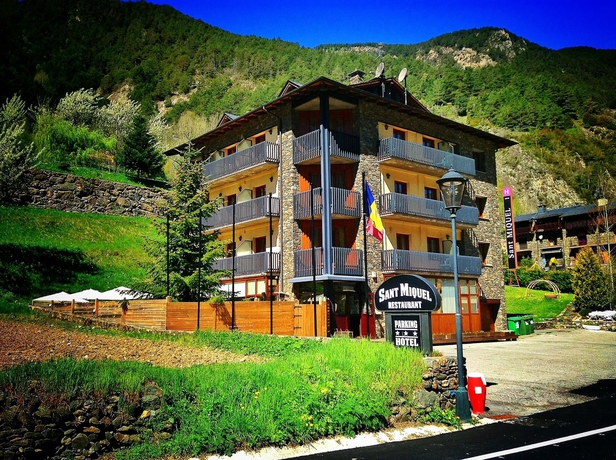Imagen de los exteriores del Hotel Sant Miquel, Ordino. Foto 12