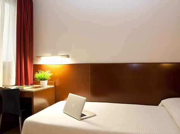 Imagen de la habitación del Hotel Sant Pau, EL GUINARDO. Foto 4