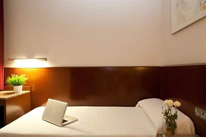 Imagen de la habitación del Hotel Sant Pau, EL GUINARDO. Foto 11