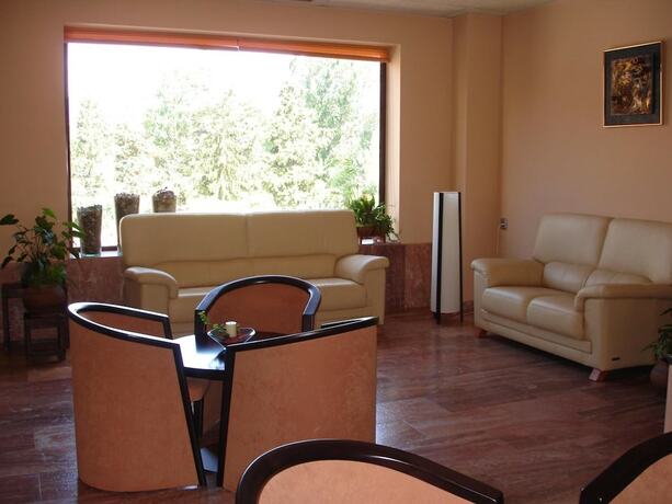 Imagen general del Hotel Sant Quirze de Besora. Foto 13