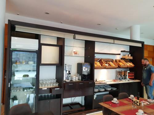 Imagen general del Hotel Sant bonifaci petrer. Foto 12