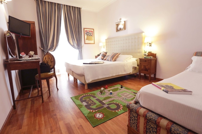 Imagen de la habitación del Hotel Sant'Angelo, Via del Corso. Foto 5