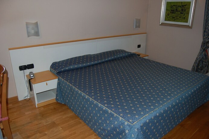 Imagen de la habitación del Hotel Sant\'Eustorgio. Foto 20