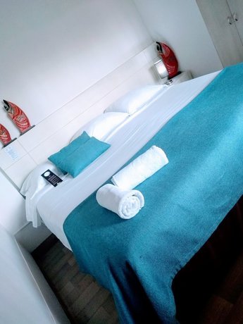 Imagen de la habitación del Hotel Santa Alejandria. Foto 6