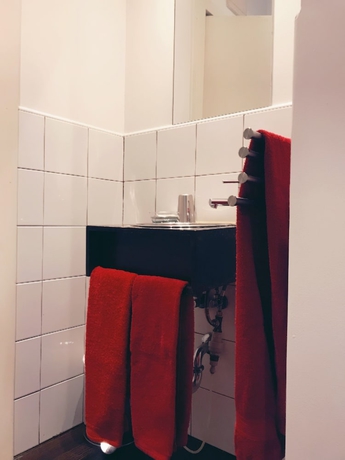 Imagen de la habitación del Hotel Santa Ana Colors. Foto 6