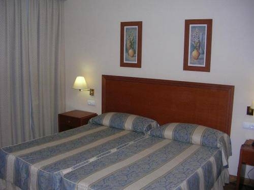 Imagen de la habitación del Hotel Santa Ana, Écija. Foto 7