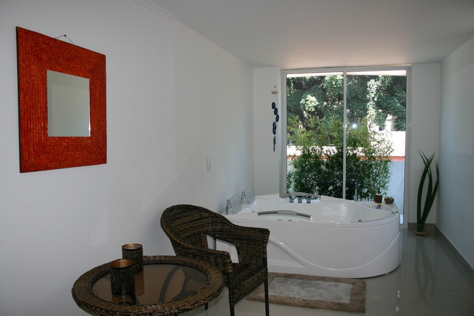 Imagen general del Hotel Santa Ana Medellin. Foto 4