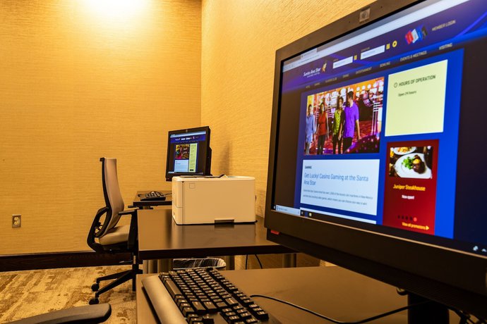 Imagen de los interiores del Hotel Santa Ana Star Casino. Foto 10