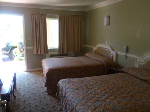 Imagen de la habitación del Hotel Santa Ana Travel Inn. Foto 14