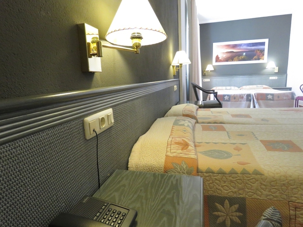 Imagen de la habitación del Hotel Santa Anna. Foto 6