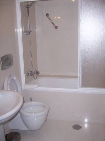 Imagen de la habitación del Hotel Santa Apolonia. Foto 2