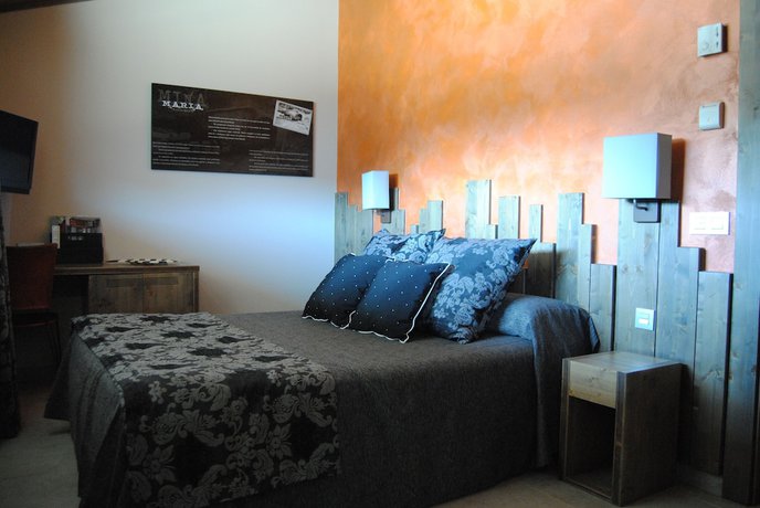 Imagen de la habitación del Hotel Santa Bàrbara, Cercs. Foto 9