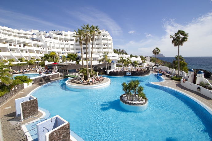 Imagen de la piscina del Hotel Santa Barbara Golf And Ocean Club. Foto 11