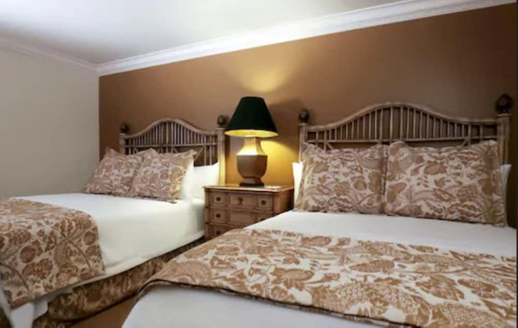 Imagen de la habitación del Hotel Santa Barbara Inn. Foto 11