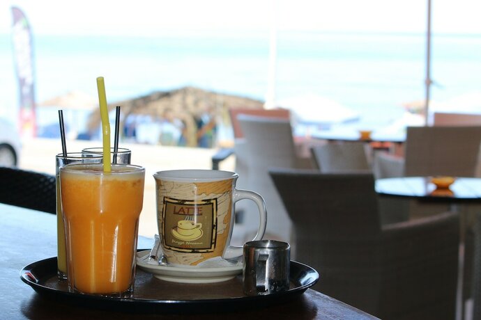 Imagen general del Hotel Santa Barbara Lakis Apartments. Foto 12