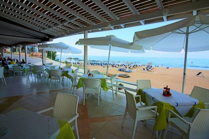 Imagen general del Hotel Santa Barbara Lakis Apartments. Foto 16