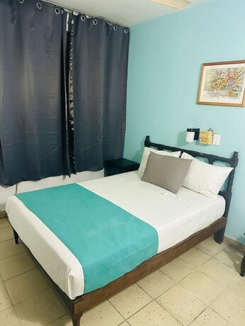 Imagen general del Hotel Santa Barbara, MAZATLAN. Foto 3