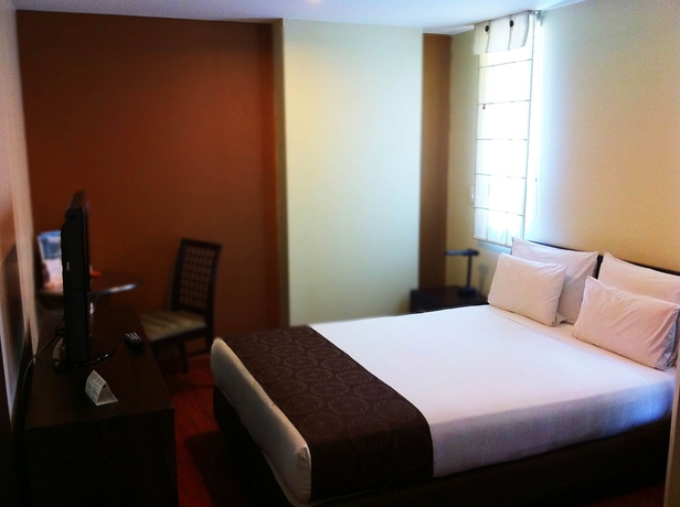 Imagen de la habitación del Hotel Santa Barbara Real. Foto 10