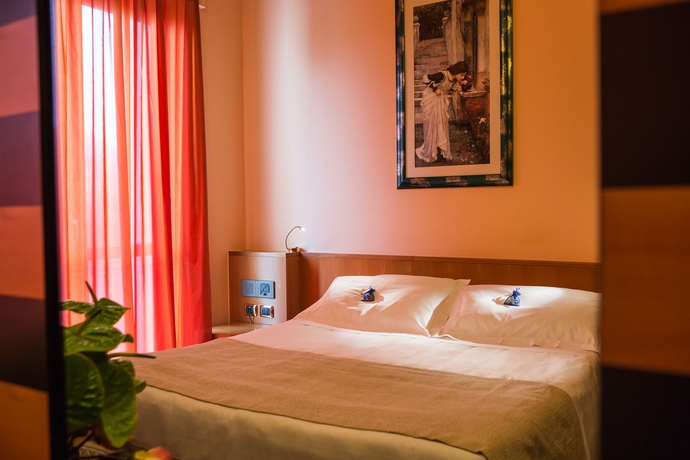 Imagen de la habitación del Hotel Santa Barbara, Triulzo. Foto 5