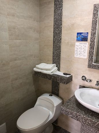 Imagen de la habitación del Hotel Santa Barbara Usaquen Inn. Foto 18