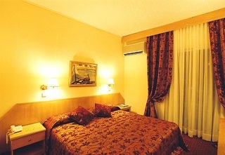 Imagen de la habitación del Hotel Santa Beach. Foto 5