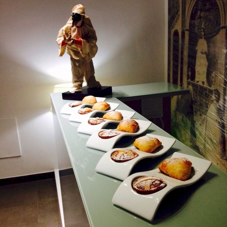 Imagen del bar/restaurante del Hotel Santa Brigida. Foto 5