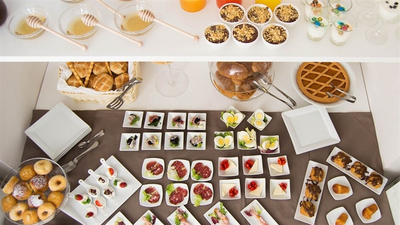 Imagen del bar/restaurante del Hotel Santa Brigida. Foto 6