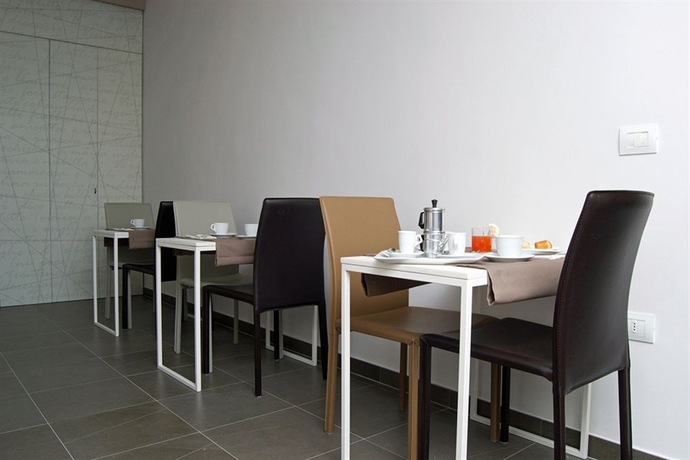 Imagen del bar/restaurante del Hotel Santa Brigida. Foto 7