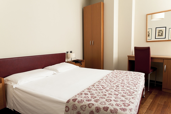 Imagen de la habitación del Hotel Santa Caterina, Bergamo. Foto 10