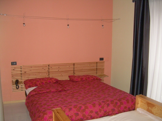 Imagen de la habitación del Hotel Santa Caterina, Orta San Giulio. Foto 9