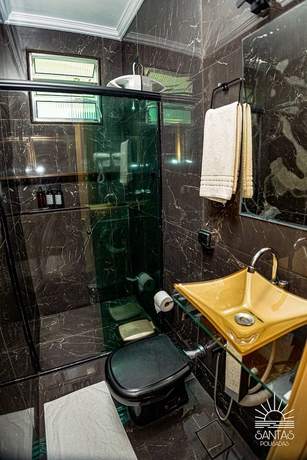 Imagen de la habitación del Hotel Santa Cec&iacute;lia Pousada. Foto 9