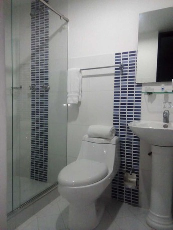 Imagen de la habitación del Hotel Santa Cecilia Cali. Foto 6