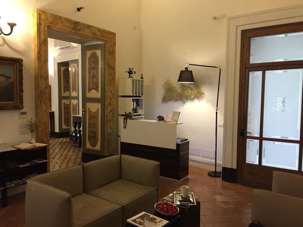Imagen de los interiores del Hotel Santa Chiara Boutique. Foto 18