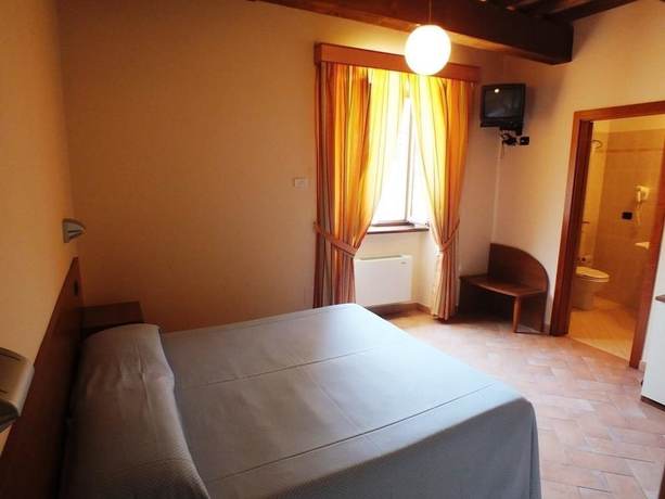 Imagen de la habitación del Hotel Santa Chiara, Sant'Angelo in Vado. Foto 10