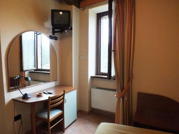 Imagen de la habitación del Hotel Santa Chiara, Sant'Angelo in Vado. Foto 13
