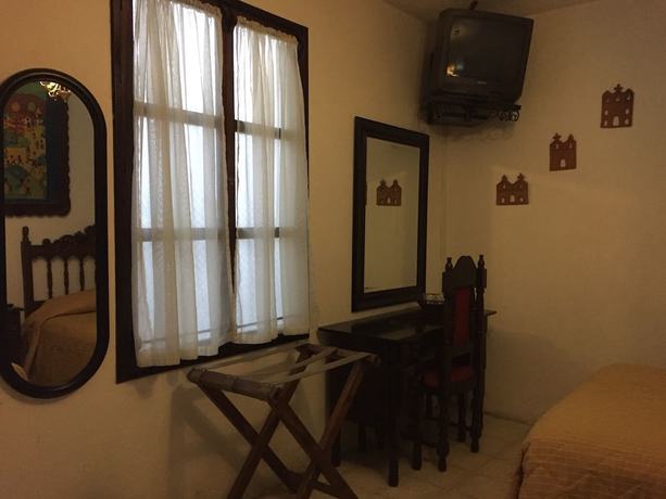 Imagen de la habitación del Hotel Santa Clara, Antigua Guatemala. Foto 16