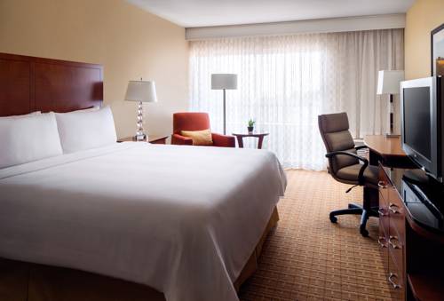 Imagen de la habitación del Hotel Santa Clara Marriott. Foto 5