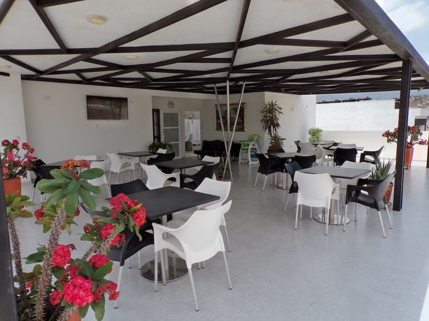 Imagen del bar/restaurante del Hotel Santa Clara Ocaña. Foto 2