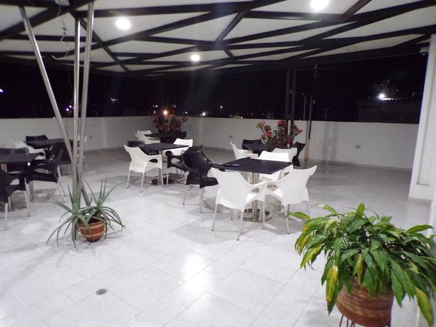 Imagen del bar/restaurante del Hotel Santa Clara Ocaña. Foto 6