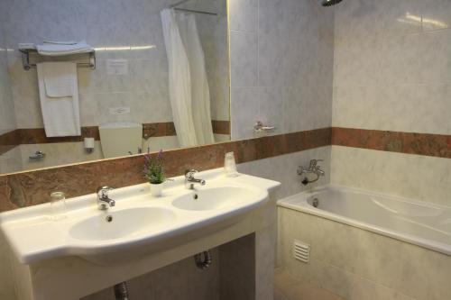 Imagen de la habitación del Hotel Santa Clara, Vidigueira. Foto 18